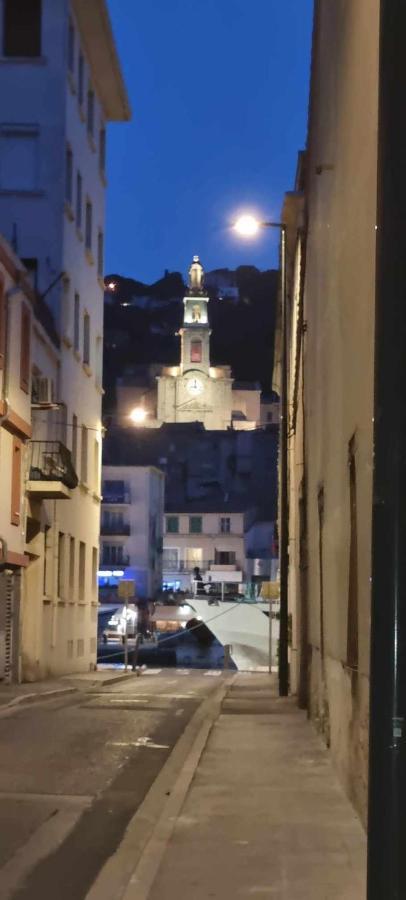 Nouveau Bien Lumineux Tout Confort En Centre Ville Sete Luaran gambar